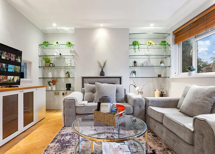 Luxe Stays - Sleeps 6 - Putney & Stamford Bridge